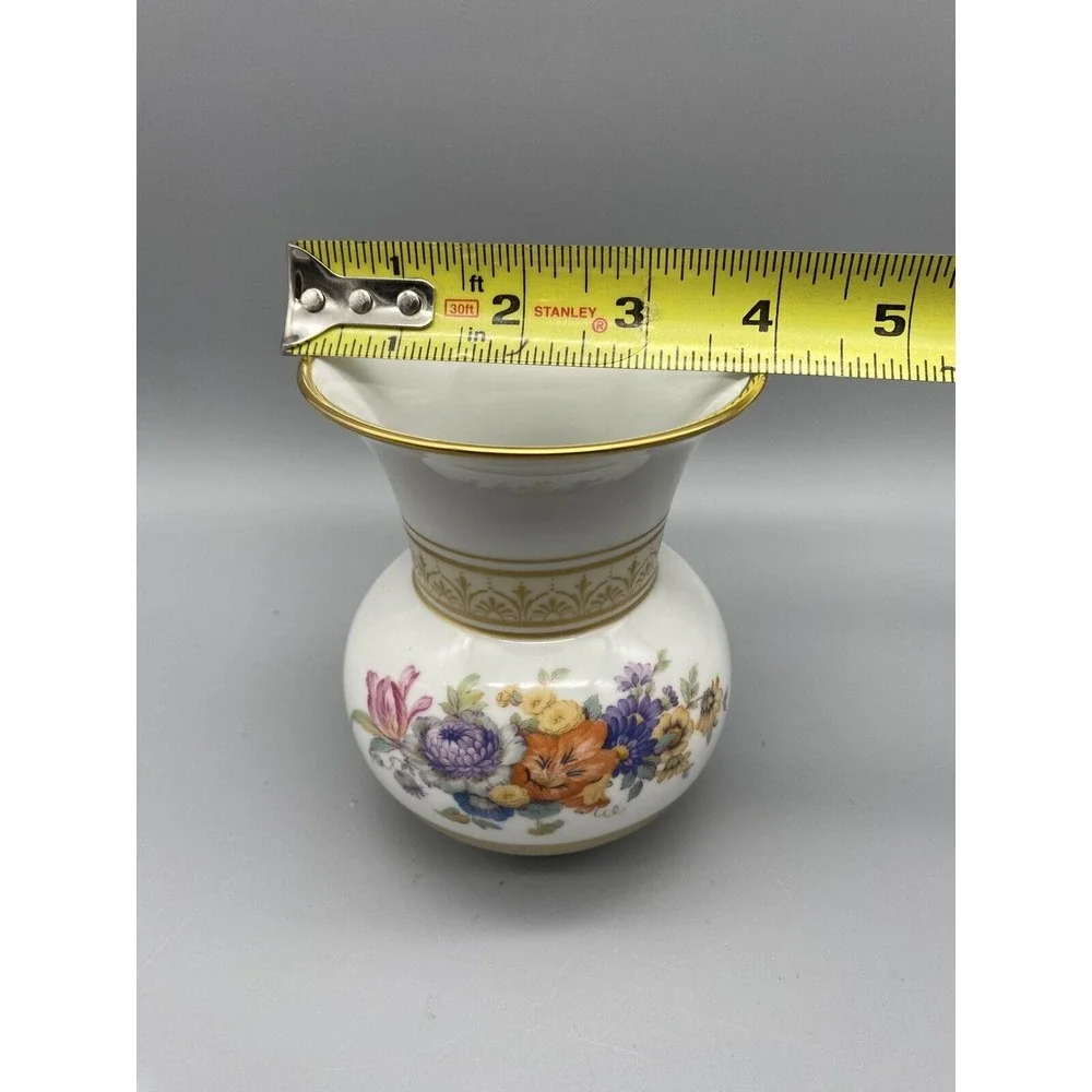 Vintage West Germany‎ Kaiser Sanssouci #85 Porcelain Small Vase Floral